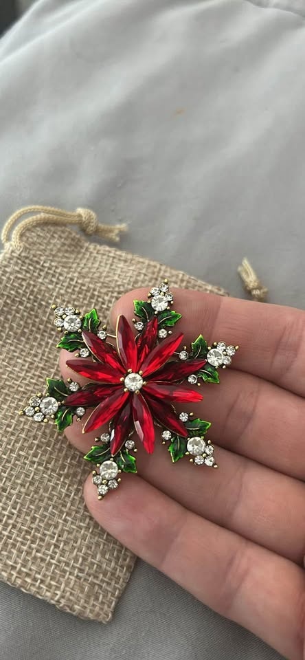 Poinsettia brooch - photo 3