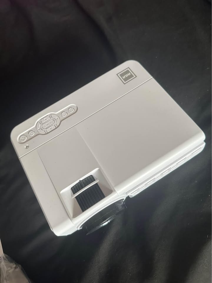 RCA Bluetooth Home Theatre Projector - photo 3