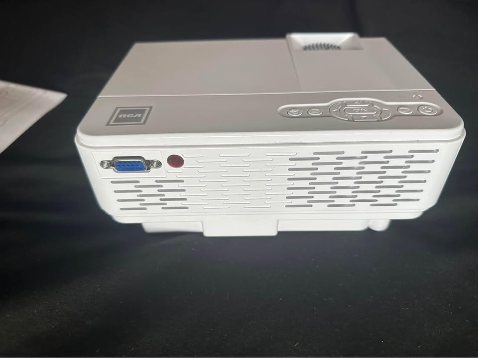 RCA Bluetooth Home Theatre Projector - photo 4