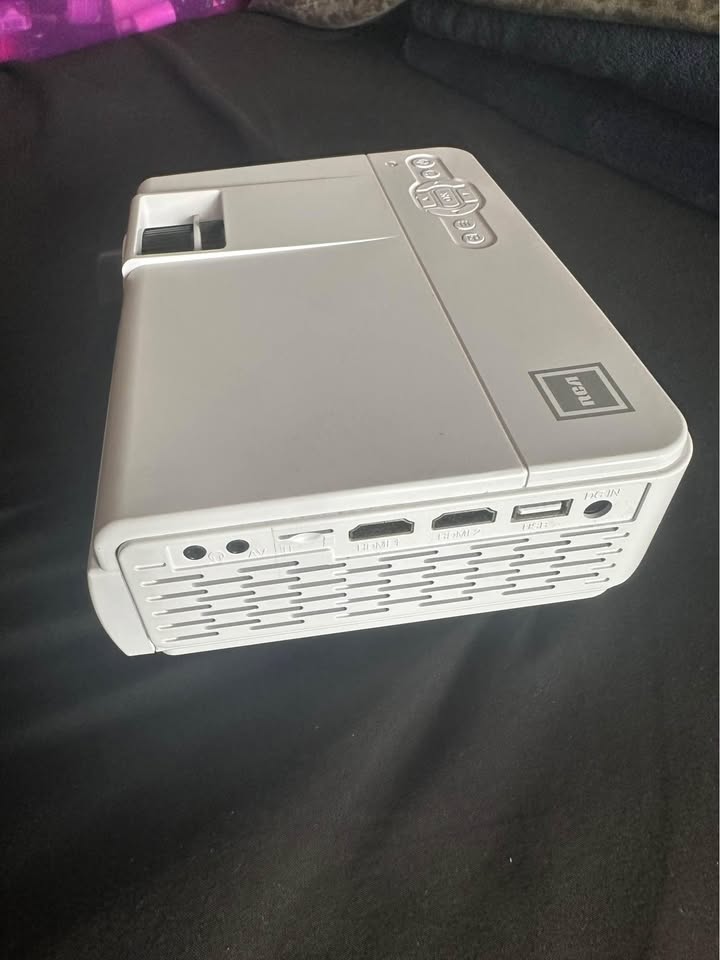 RCA Bluetooth Home Theatre Projector - photo 5
