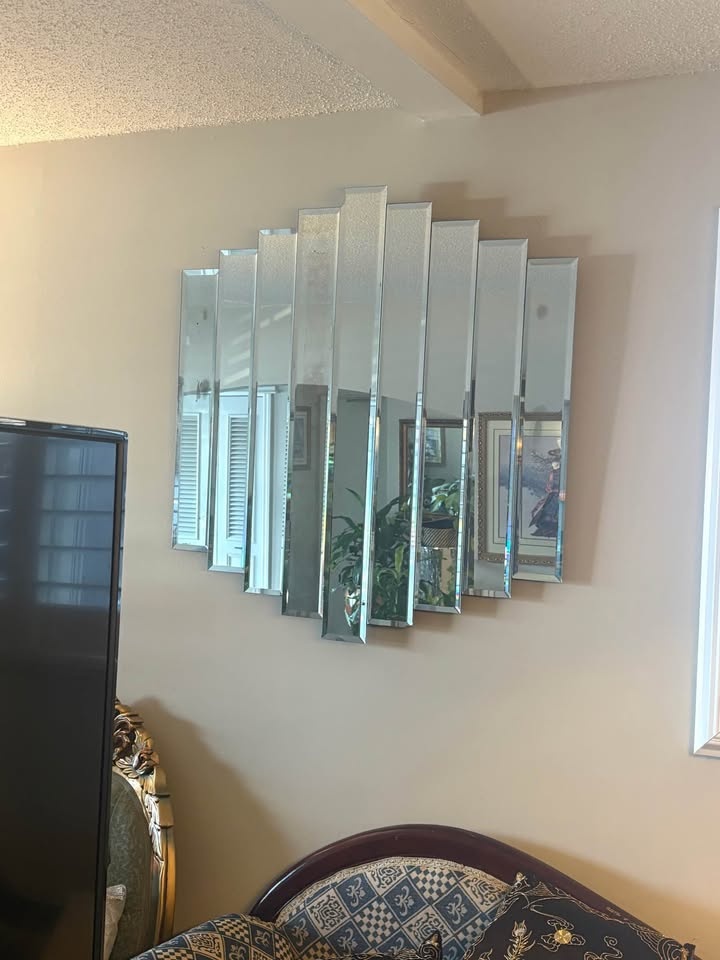 Mirrors - photo 2