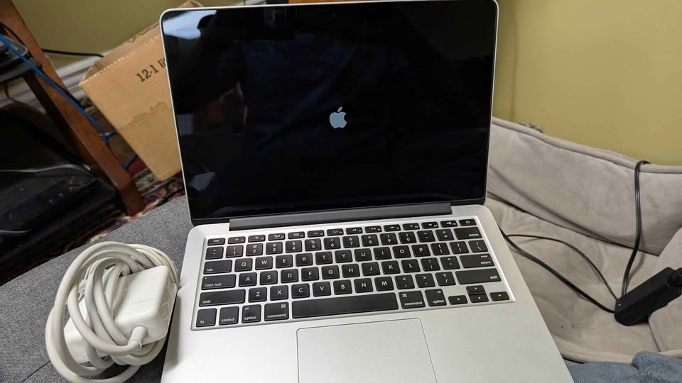 MacBook Pro Core i5 8GB RAM w/ Charger - photo 3