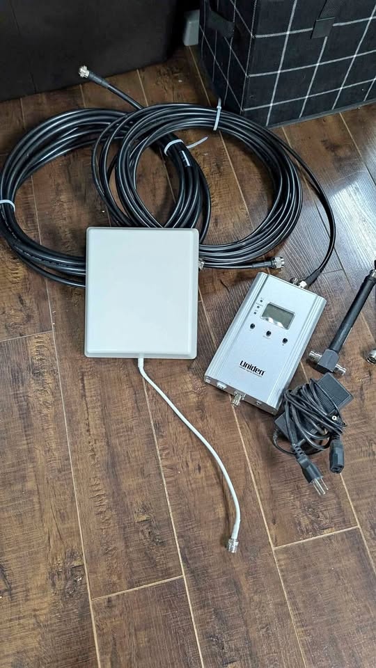 Uniden Whole Home Cellular Signal Booster