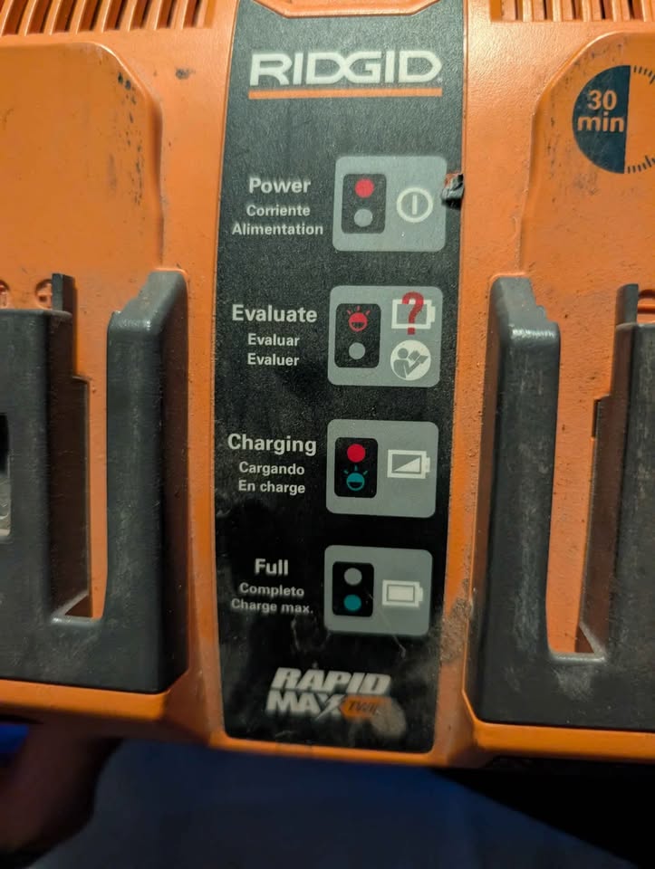Rigid Rapid Max Twin Battery Charger - photo 2