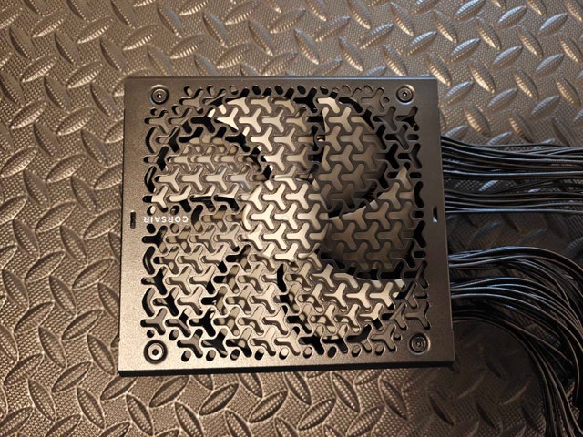 Corsair RM1000x 1000W ATX 3.1 Power Supply - photo 4