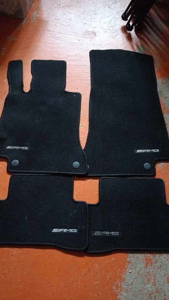 2016 Benz AMG C63s Full Set Car Mats