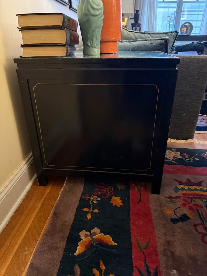 Hand Painted Chinoiserie Sofa Cabinet - photo 4