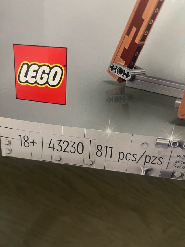 NEW IN BOX LEGO DISNEY 100 CAMERA UNOPENED - photo 3