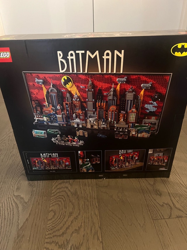 NEW IN BOX LEGO BATMAN GOTHAM CITY UNOPENED - photo 2