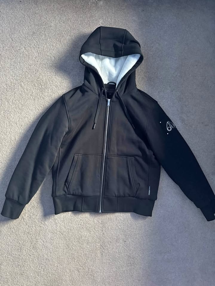 Moose Knuckle Bunny Jacket (Black, Large)