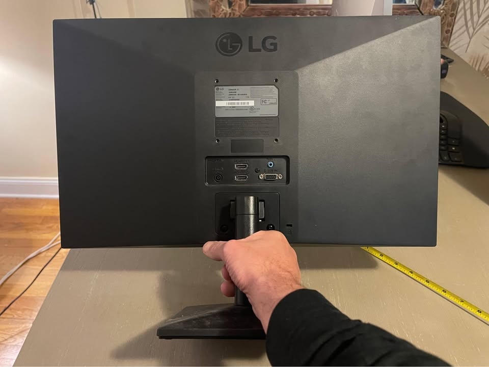 LG MN430M LCD Monitor 22 Inch - photo 4