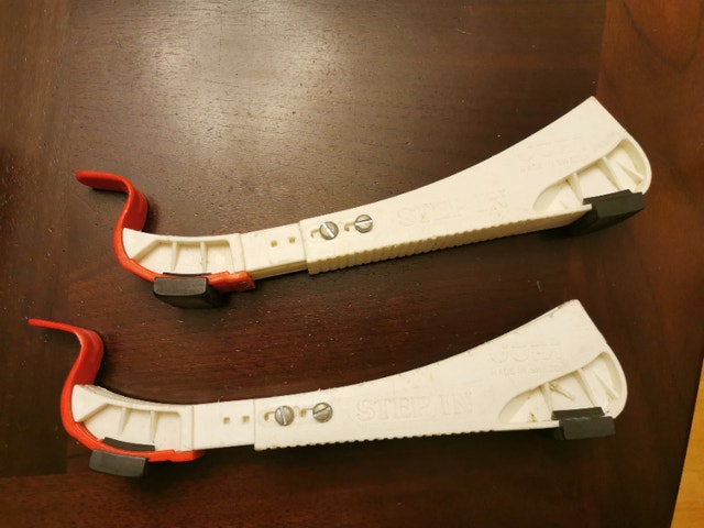 Skate Guards, white, 2-pc