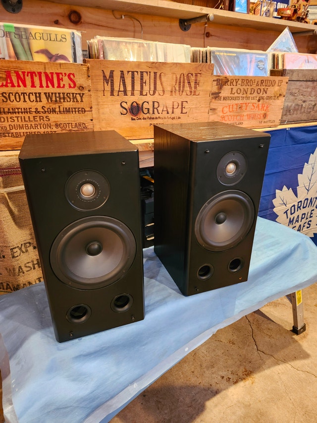 Polk Audio RT-7 Bookshelf Speakers - photo 2