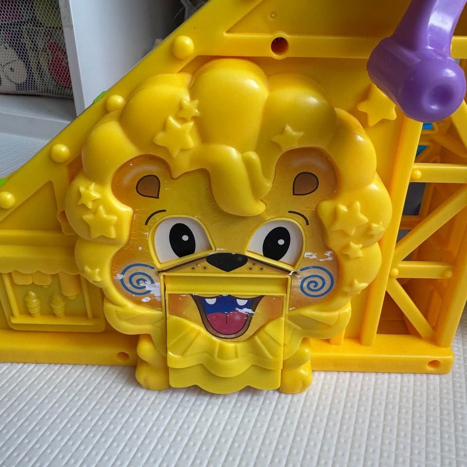 Fisher-Price Little People Wheelies Roller Coaster w/ car - photo 5