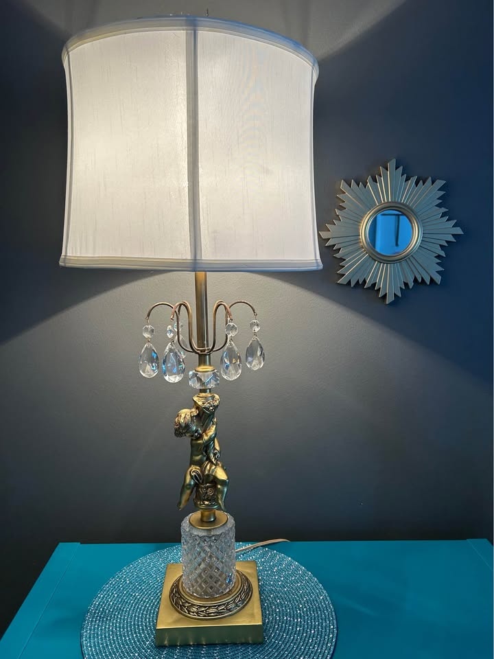 Elegant Gold Cherub Crystal Table Lamp with Drum Shade - photo 2