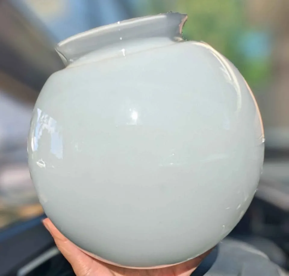 Vintage Milk Glass Globe shade/opal/round thumbnail
