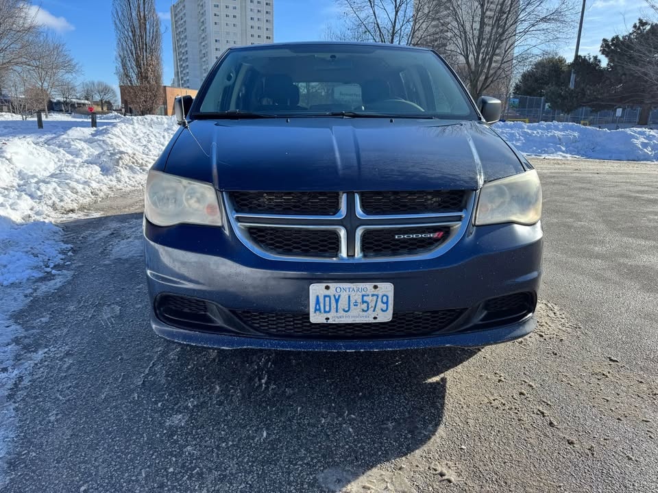 2012 Dodge Grand Caravan SXT - photo 2