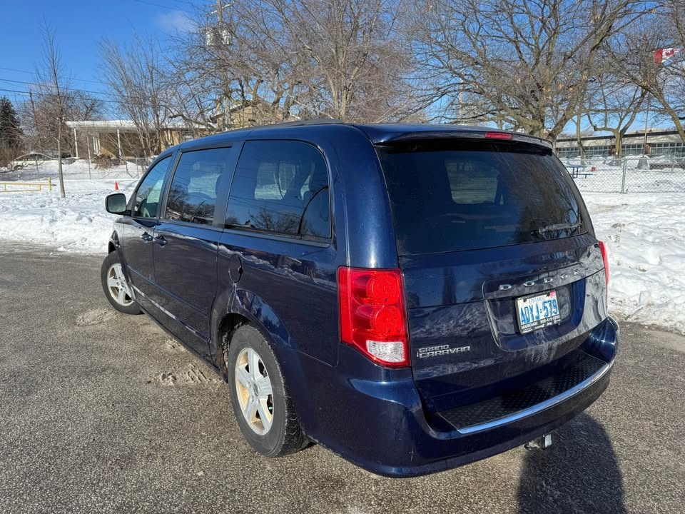 2012 Dodge Grand Caravan SXT - photo 4