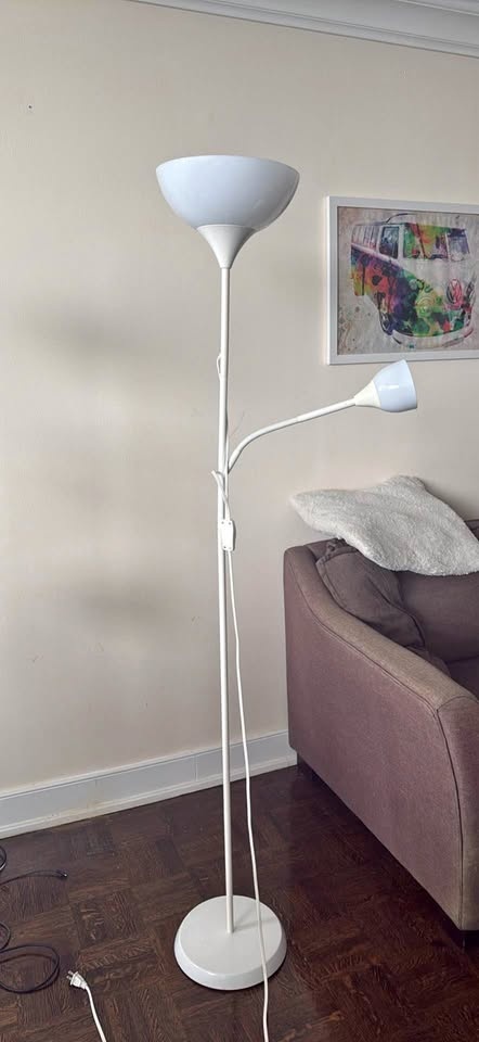 IKEA WHITE LAMP - TAGARP