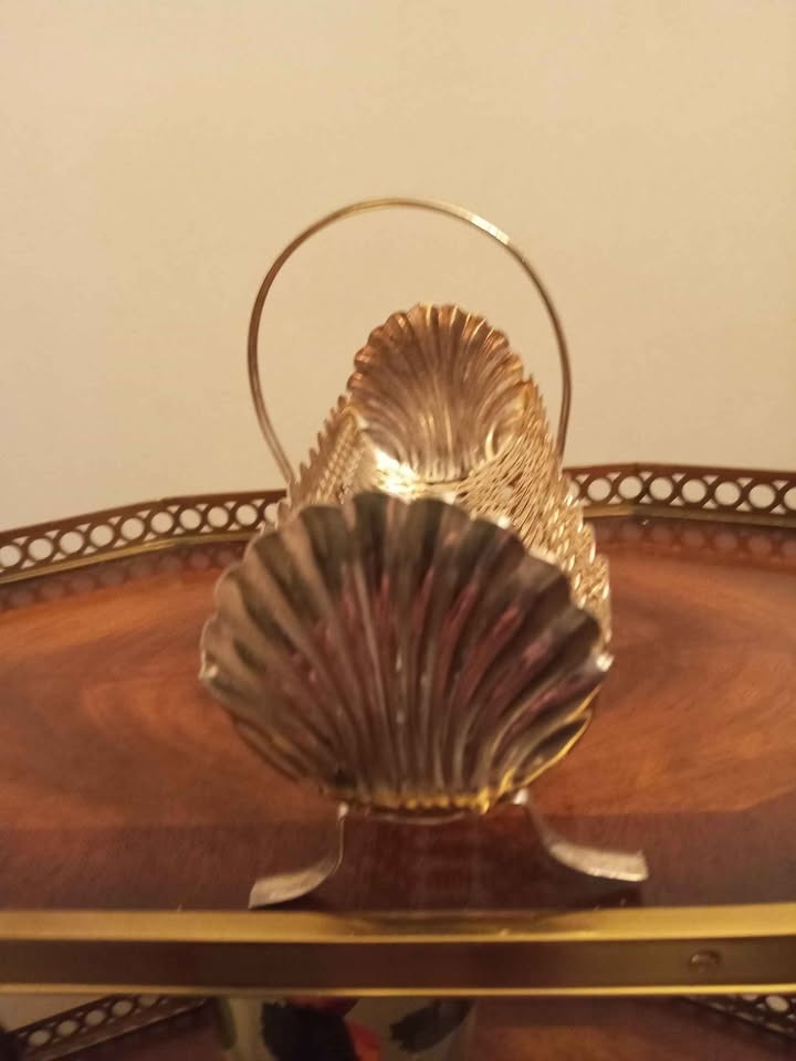 Vintage Silver-plated Biscuit or Cracker Holder - photo 2