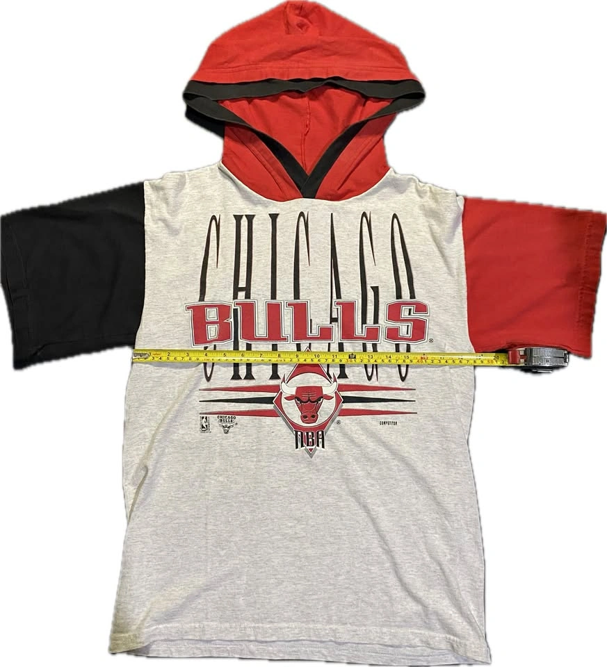 Vintage Chicago Bulls Hoodie/Shirt