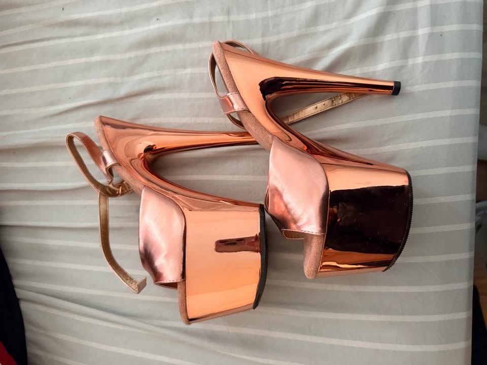 Pleaser heels size 7 - photo 2