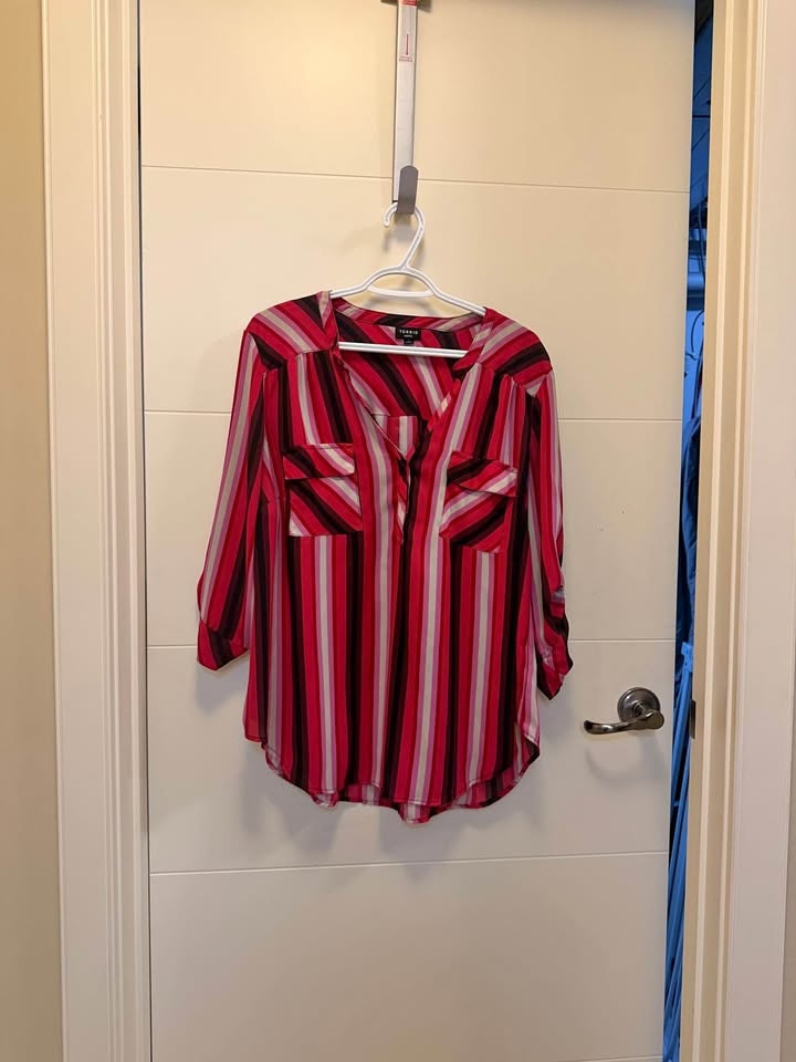 Torrid Harper Georgette Blouse Size 2 (18-20)