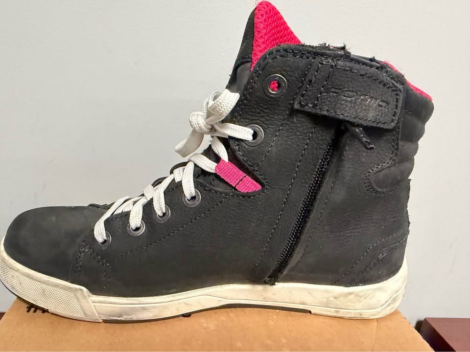 Women’s Motorcycle Forma Swift X Fit Boots Size 6 - photo 4