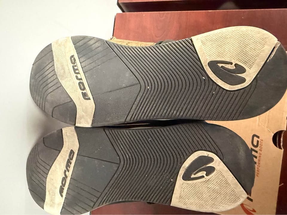 Women’s Motorcycle Forma Swift X Fit Boots Size 6 - photo 5