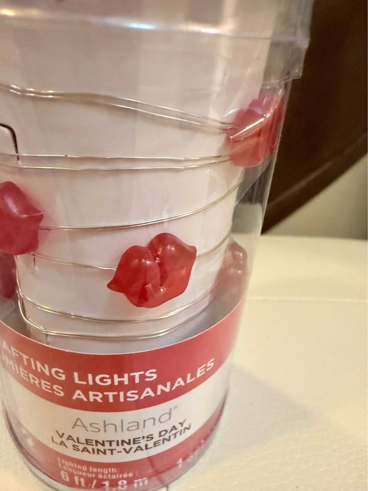 Ashland Valentine's Day Crafting Lights - Red Lips