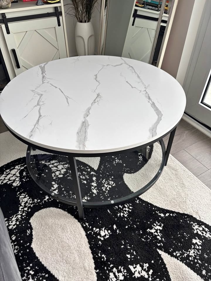 Round marble coffee table