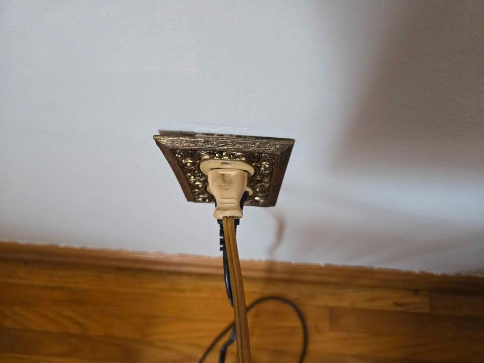 Vintage Amber Crackle Glass Swag Lamp - Large - photo 5