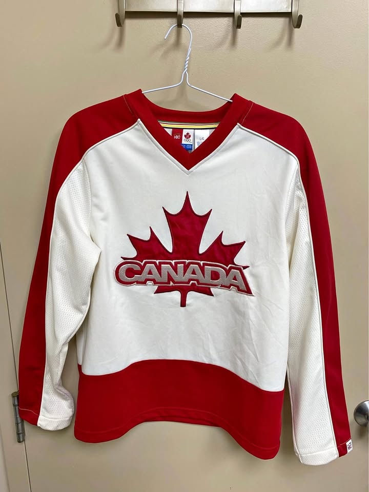 Vintage HBC 2006 Turin Olympics Team Canada Hockey Jersey Boys L