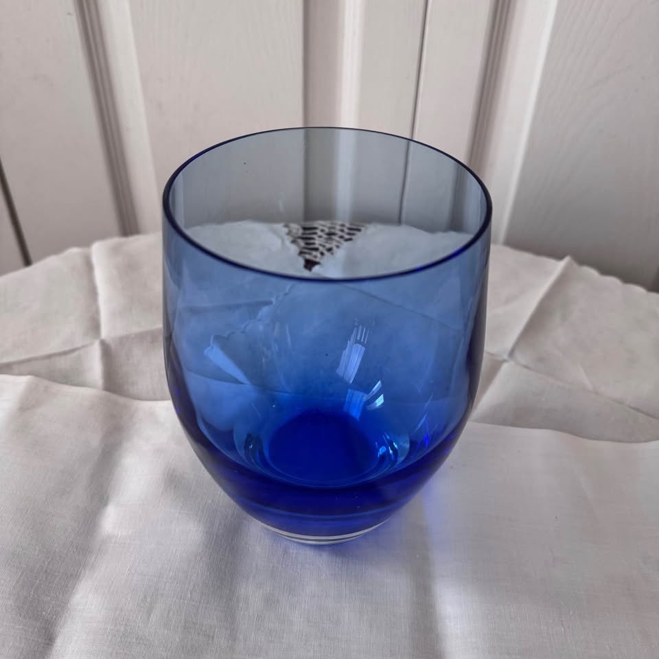 Vintage blue art glass vase - photo 2