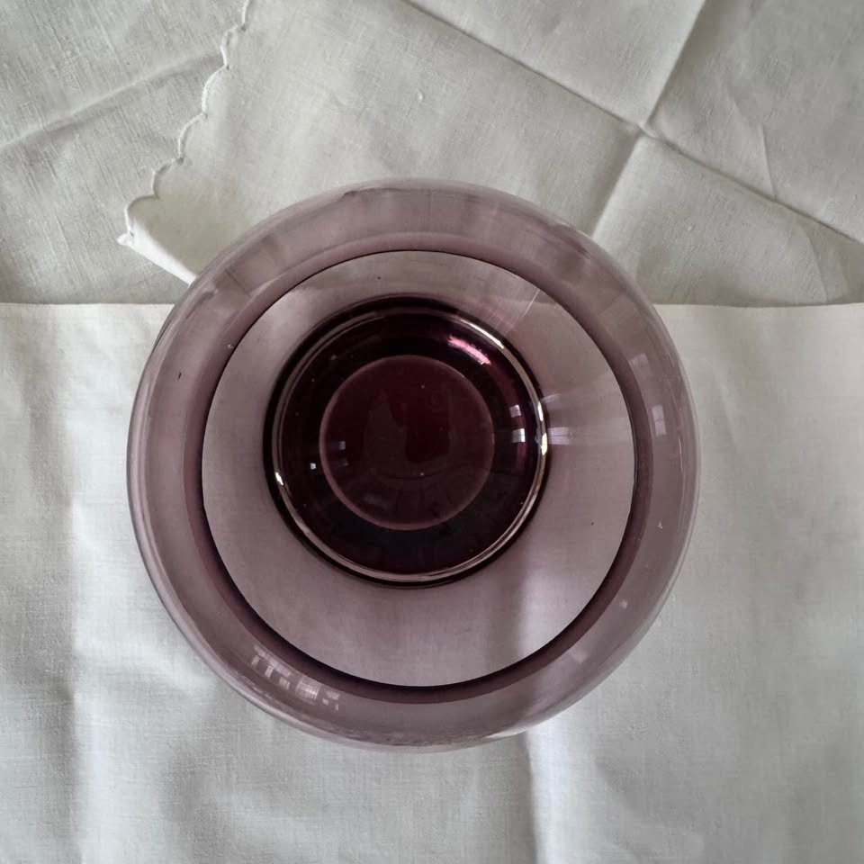 Vintage Amethyst Art Glass Vase - photo 2