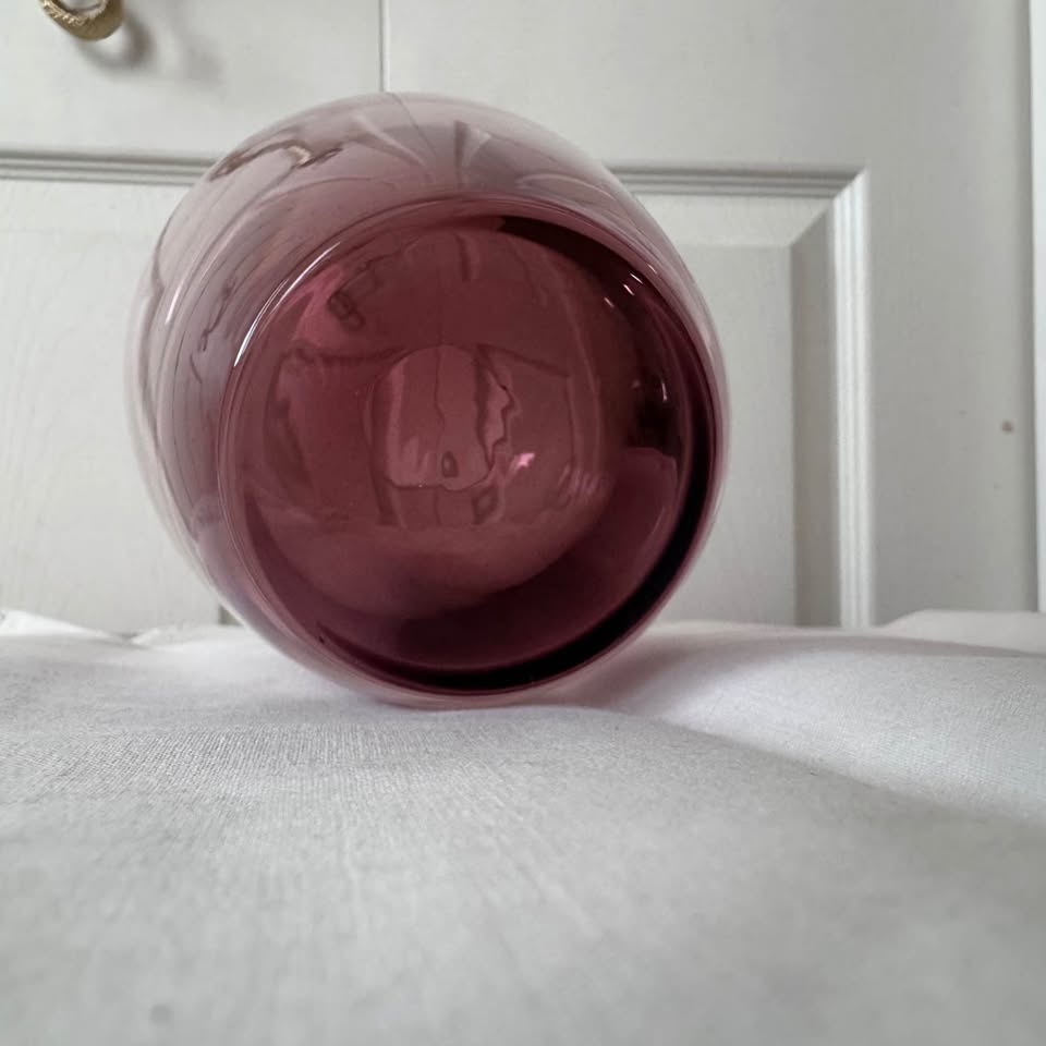 Vintage Amethyst Art Glass Vase - photo 3