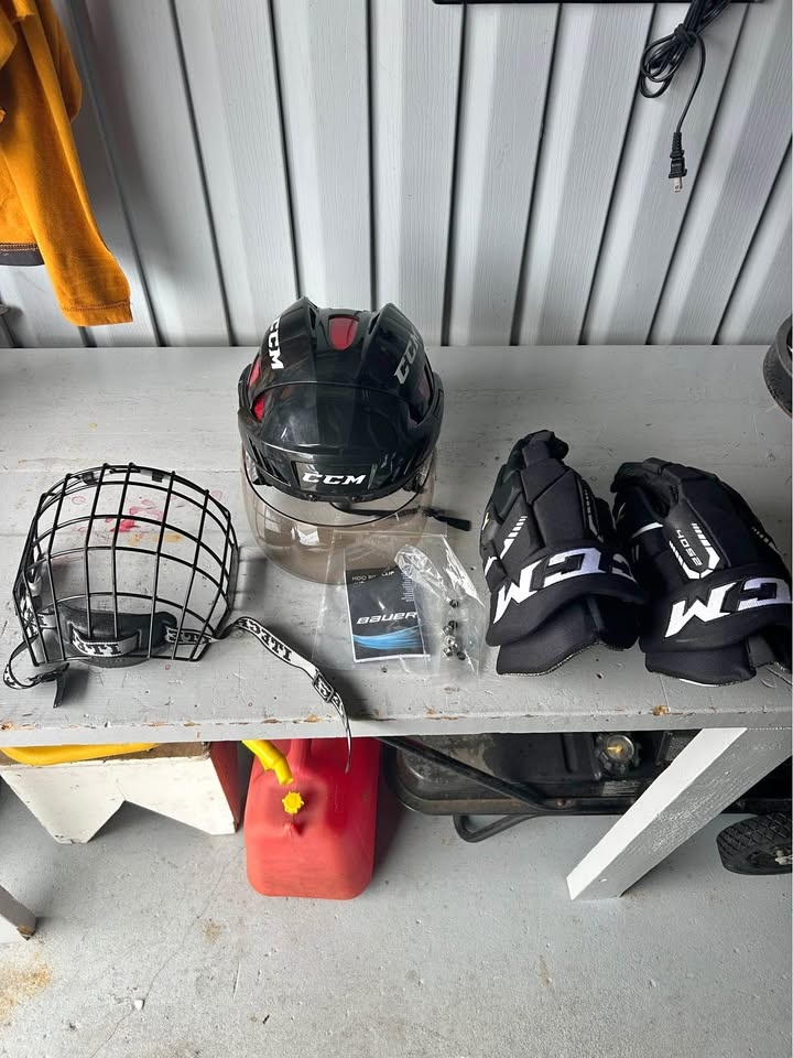 BRAND NEW Hockey gloves and helmet