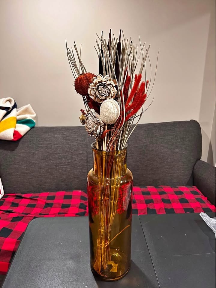 Large vase with dried autumn bouquet