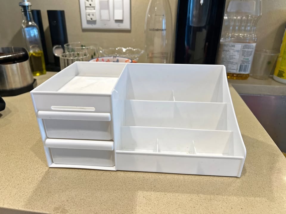Mini Organizer - $2