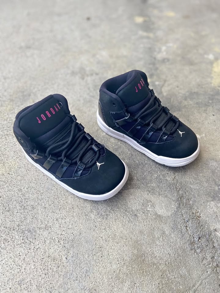 Air Jordan Max Aura Toddler Shoes