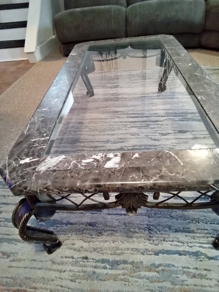 Marble/glass coffee table set