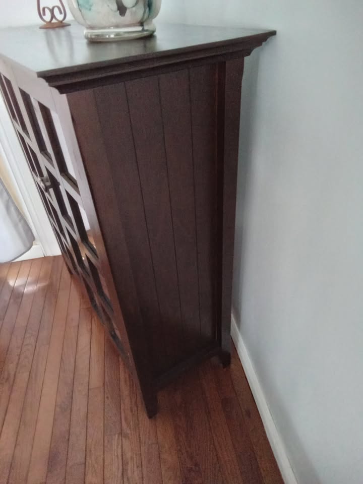 Cabinet - photo 3