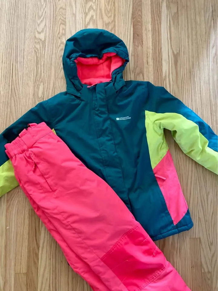 Kids Mountain Warehouse Winter Jacket & Snow Pants - size 11/12 image indicator(6)