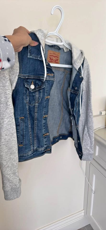 Levi's Hoodie Jacket
