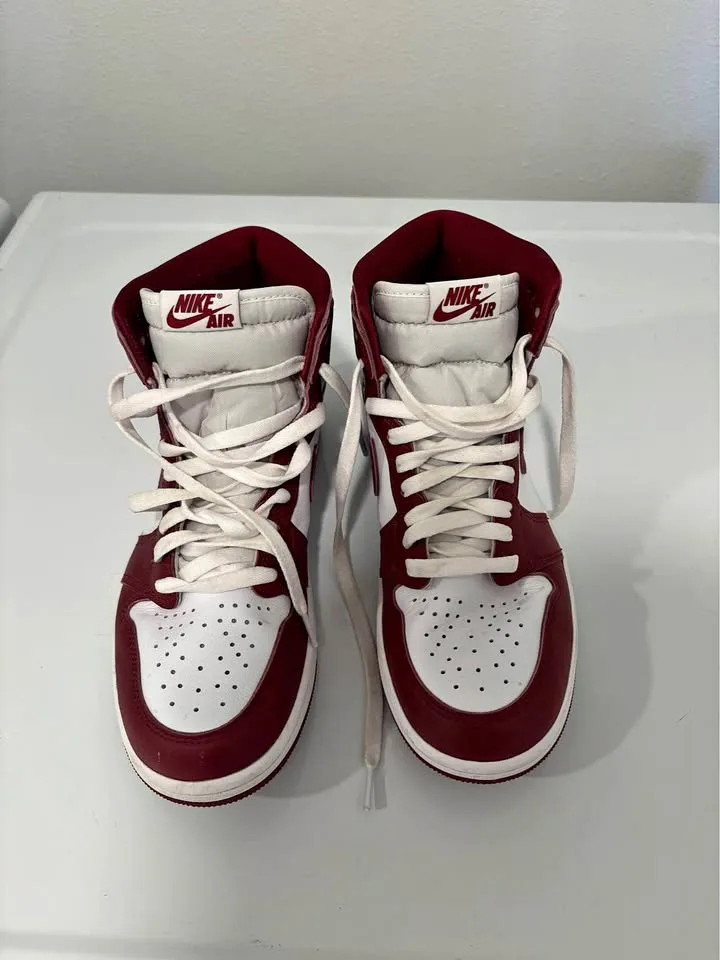 Nike Air Jordan 1 Bordeaux Heritage Retro High Shoes thumbnail