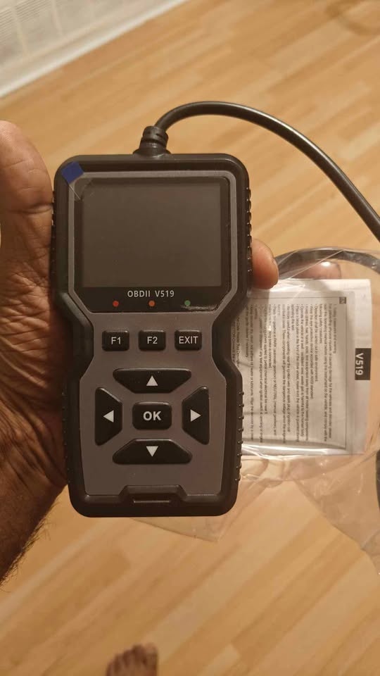 Brand New OBD2 Scanner (V519) – Car Diagnostic Tool - photo 2