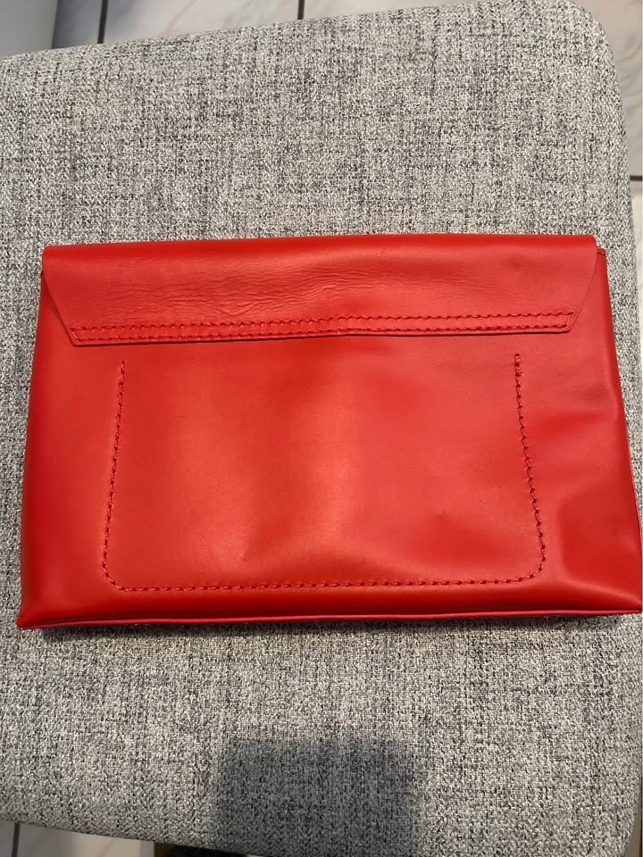 Naturalize Red Clutch - photo 2