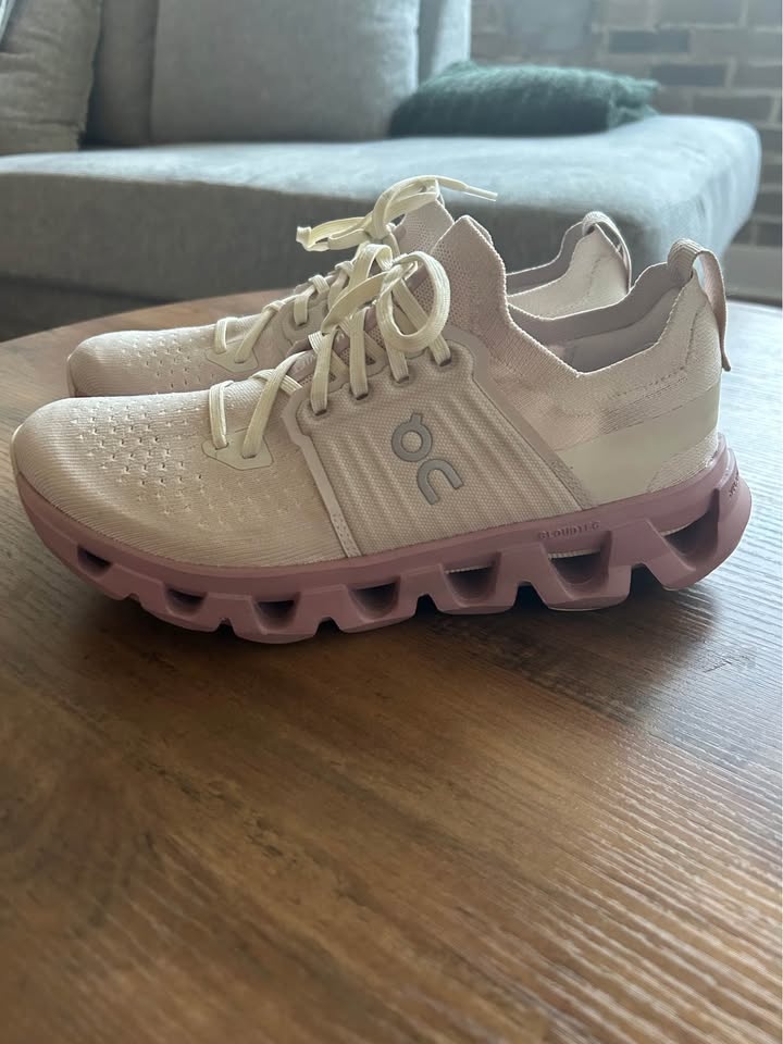 Women’s Running Shoes- Cloudswift 4 - photo 2