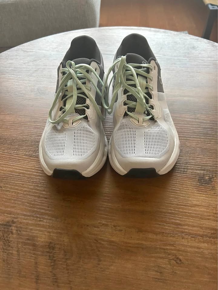 Men’s Running Shoes - Cloudrunner 2