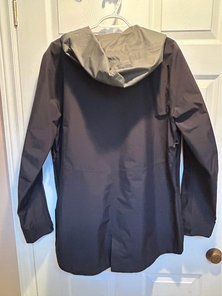 Under Armour Women's Rain Jacket - photo 2